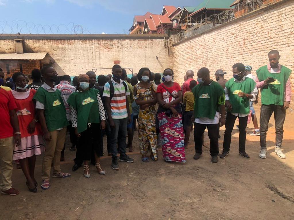 Ajuda alimentària i prevenció del contagi a Bukavu, a l'est del Congo: a la presó Central i amb infants del carrer